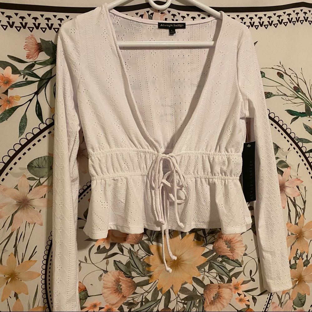 White Women’s Top Longsleeve